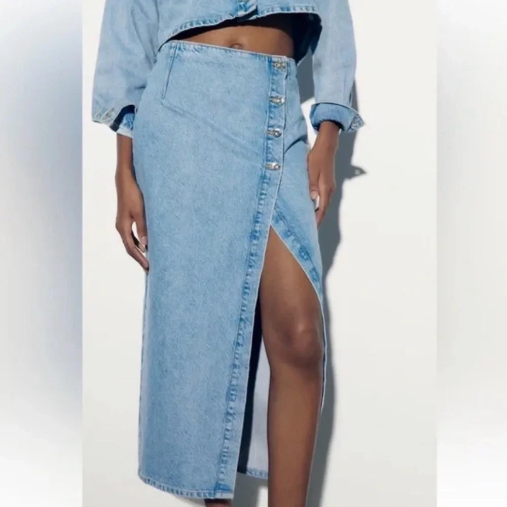 Zara Light Blue Denim Midi Skirt with Front Slit - Picture 9 of 9